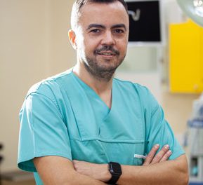 Dr. George Sireţeanu: Obezitatea creşte atât perioada de spitalizare în terapie intensivă, cât şi nevoia de ventilaţie mecanică