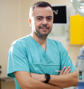 Dr. George Sireţeanu: Obezitatea creşte atât perioada de spitalizare în terapie intensivă, cât şi nevoia de ventilaţie mecanică