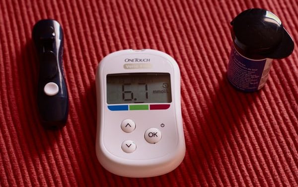 Polineuropatia Diabetică și Vitamina B1 – De ce persoanele cu Diabet zaharat trebuie să prevină și să trateze carența de Vitamina B1?