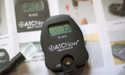 Pacienții cu diabet zaharat de tip 2 care urmează o dietă săracă în carbohidrați obțin un control glicemic optim în primele 6 luni
