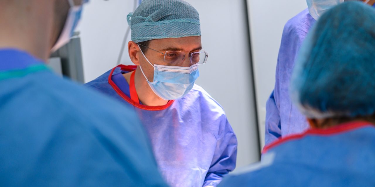Spitalul REGINA MARIA Cluj susține programul gratuit de screening al cancerului de prostată inițiat de UroPoint, prin proiectul „Fă pasul care-ți schimbă viața”