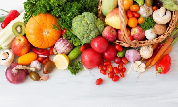 Dieta bazată pe fructe, legume și nuci previne milioane de decese; consumul de carne trebuie redus la o porție mică